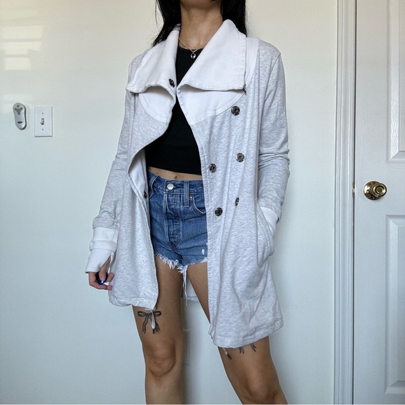 Lululemon Gratitude Wrap Jacket Size 6 - Picture 1 of 7